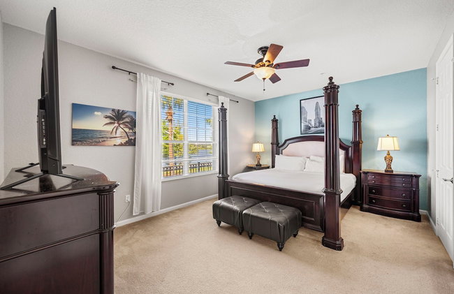 Lakefront Luxury - Photo 51