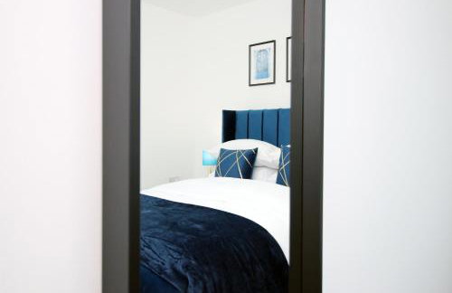 New Cardiff Bloc Exclusive Apartments By Prime Stays - Shops and Parking - Great for Groups and Families - Foto 12