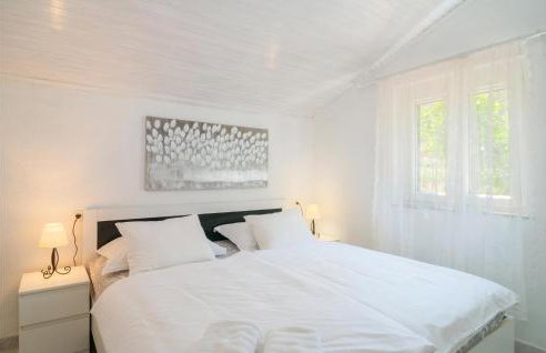 1 Bedroom Stunning Home In Postira - Photo 7