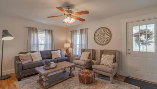 Lodge On Landess - Photo 3