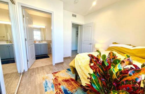 FuLLy LoAdeD ReSerVaTioN 3bed 2ba w Parking - Photo 45