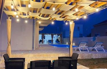 Villa Sun with pool - Photo 6
