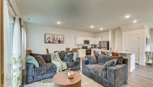 Screened Patio Townhome 3 Mi to Dtwn Wilson! - Foto 1