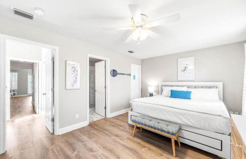 Andrea's Island - PET FRIENDLY - BEACH SERVICE-SLEEPS12!! - Foto 40