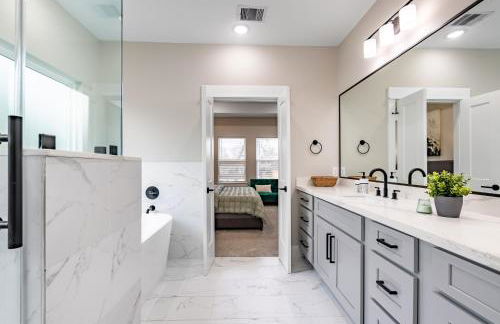 3 Bedroom and 3 bath - Photo 7