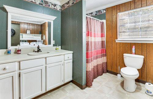 Families Welcome! Home with Fire Pit in Soddy-Daisy - Foto 16