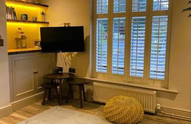 Beautiful Immaculate Aldeburgh cottage, free parking, sunny outdoor space, dog friendly - perfect for Spring seaside escapes - Foto 26