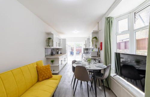 Open Mind Property - 6 Beds & Free Parking - Foto 8