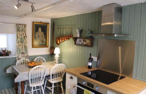 East Wing Lickleyhead Castle - Photo 14