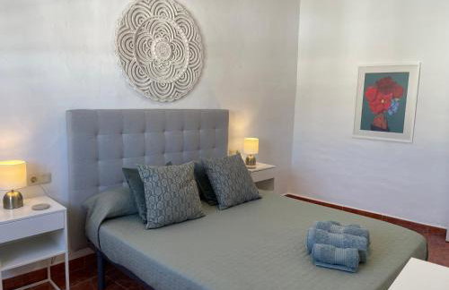 Cosy Andalusian Home with Roof Terrace in Town Centre - Photo 32