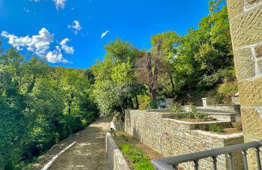 Waterfall Kataraktis Vatatsi - Foto 19