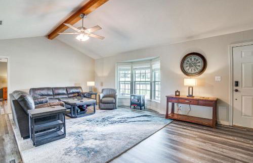 2 Mi to Lake Monticello Home with Large Decks! - Foto 4