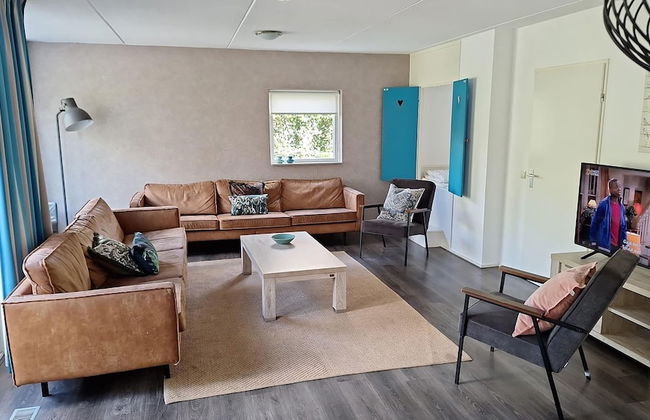 House in Vlagtwedde With Sauna and Hot Tub - Photo 14