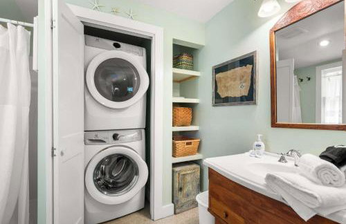 Stunning Water Views Sleeps 14 - Foto 35