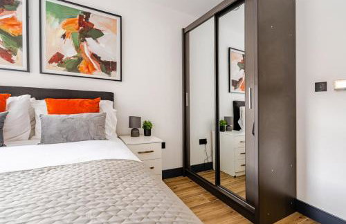 Luxury Apartment Close to Elstree & Borehamwood Station - Photo 12