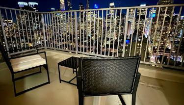 Midtown High Floor Fantastic Panoramic City View Corner 2 Bedroom Apartment - Foto 3