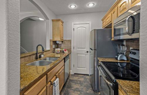 Lake Brittany Escape - Photo 22