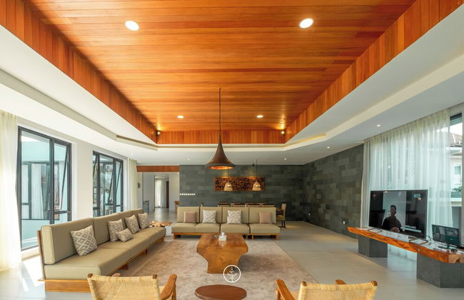 Atsuka Hill View 8BR Vila with Private Heated Pool - Foto 15