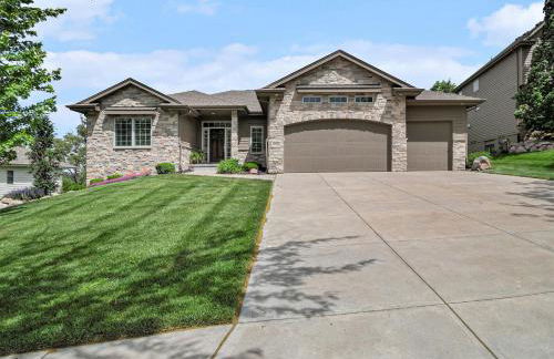 Luxury Stay with Golf Simulator and 3 King Bedrooms - Foto 63