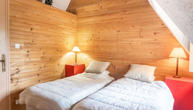 Lively Holiday Home With Private Pool - Foto 3, Habitación