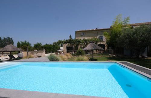 beautiful provencal mas with pool in barbentane, close to avignon, sleeps 8. - Photo 1