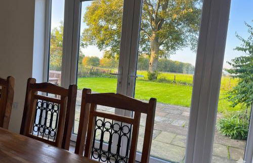 Grand 5BR Home in Market Harborough with Parking - Foto 30