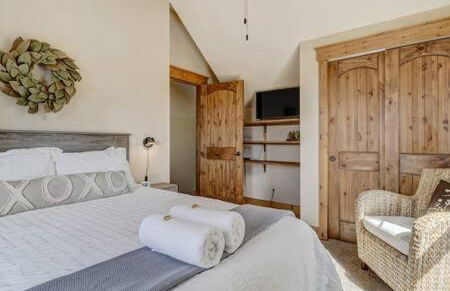 Cabin~Views~Heart of Town~W&D~Fireplace~Kitchen - Foto 33