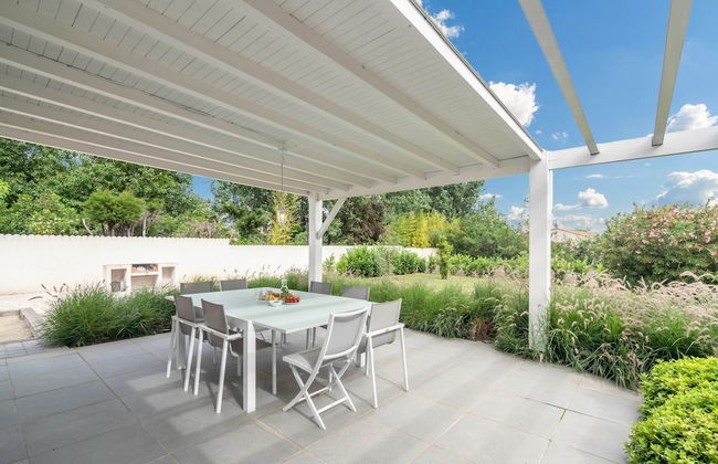 Luxurious Villa in Saint Genies de Fontedit With Heated Pool - Foto 49