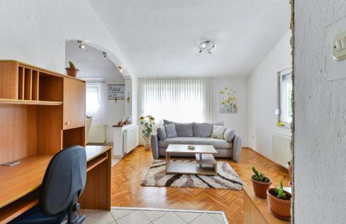 Holiday House Marina with pool - Foto 39