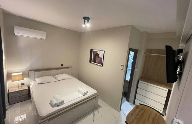 Lemon Tree Suites Near ATH Airport - Photo 11