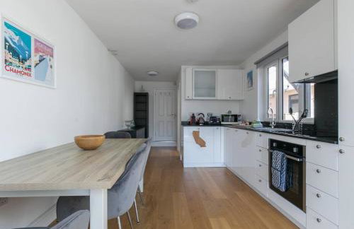 Super Chic Apartment in Beautiful Sunninghill - Pass the Keys - Foto 9