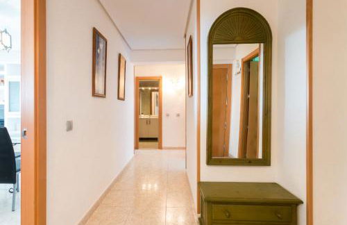 Beachside Apartment with Beautiful Sea Views - Photo 15