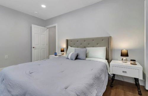 Spacious Central 4BR, Ski & Bike - Photo 7