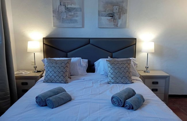 Village House Benahavis - Photo 3