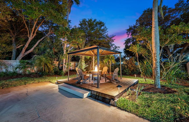 Luxe Largo Retreat: Pool, Games, Basketball & More - Foto 43