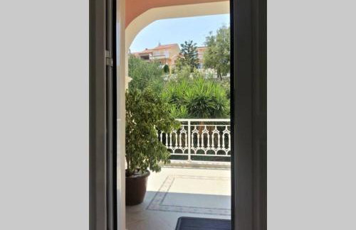 Sea and mountains view apartment - Photo 11