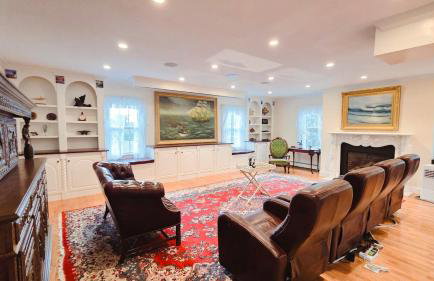 Spacious Coastal Retreat in Buzzards Bay, Quiet & Family-Friendly - Foto 2