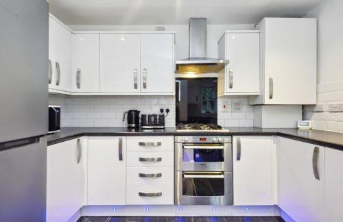 Entire modern 2 Bedroom 2 bathroom Flat in Pinner - Foto 10