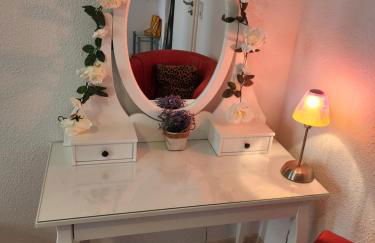 MD- City, EG, Top in Preis- Leistung, Lage, Deluxe App mit 2 Schlafzimmer, Merkmale Qeensize Bett, Romantk DZ - Foto 12