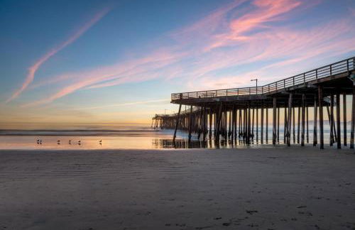 Steps To #PismoBeach with Poker, Foosball, FREE EV Charger, and Bikes - Photo 2
