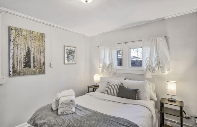 3BR Mountain Escapeat The Base Of Pikes Peakfamily Friendly - Photo 11