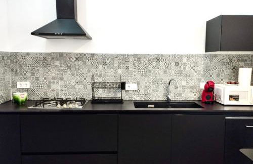 Soho Boho Apartments - with sunny rooftop terrace and fiber optic internet - Photo 79