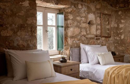 Dounias Village Home - Traditional Architecture & Modern Luxury, by ZanteWize - Photo 4