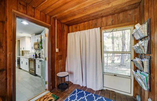 Peaceful Candler Cabin with Private Hot Tub! - Foto 11