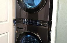 Private Cabin- Breakfast - Double Tub - 75in TV - SUP - Washer Dryer - BBQ - Photo 5