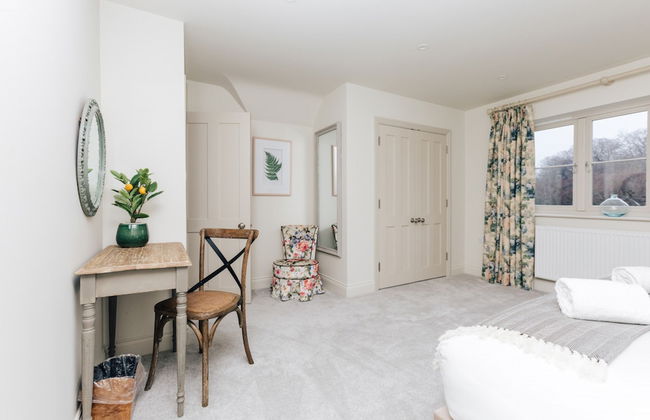 Hayward House Hot Tub Large Garden - From 1100 Per Night - Foto 50