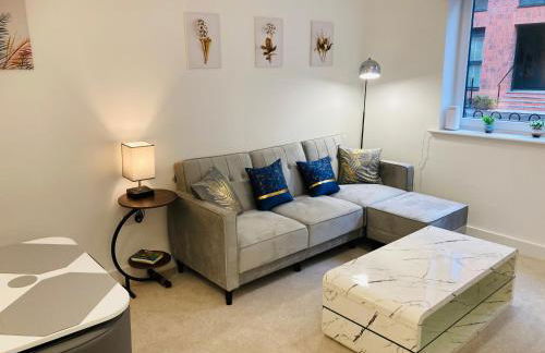 2 Bedroom Luxury Apartment! City Center with Free Parking! - Foto 3