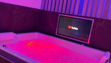 Chic & Jacuzzi - Foto 2