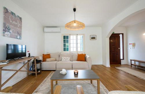 Hydrangea House - Photo 8