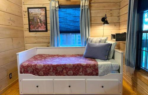 Log Cabin Walkable to Lake Lure & Chimney Rock - Blue Skies - Foto 19